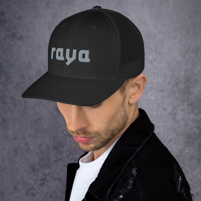 Кепка "RAYA"
