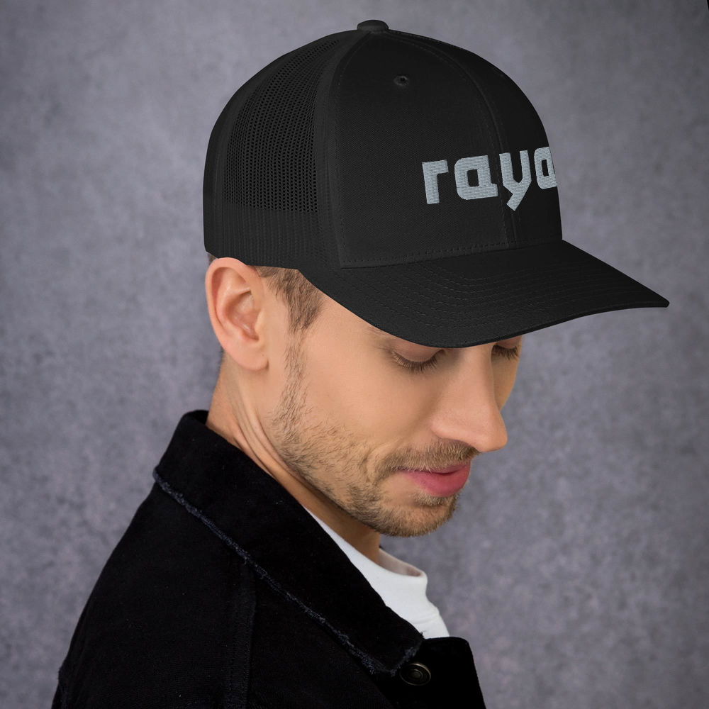 Кепка "RAYA"