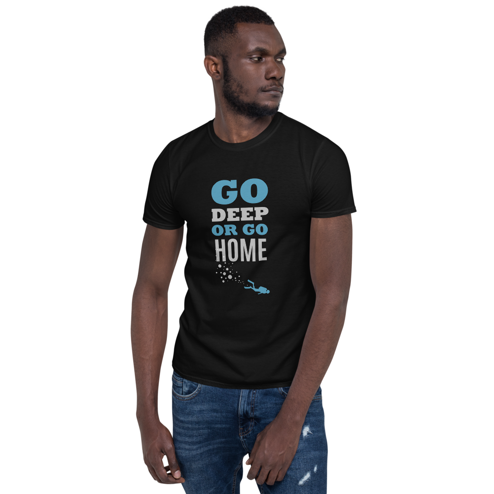 Футболка Унисекс "GO DEEP OR GO HOME"